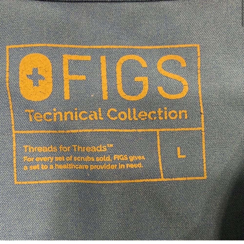 Figs Technical Collection Top- Large - Picture 3 of 3